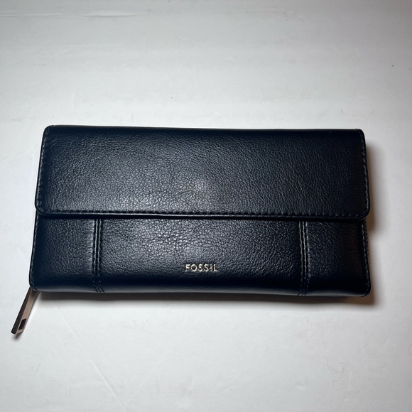 Fossil Jori RFID Flap Clutch Black Leather Wallet - Picture 1 of 7